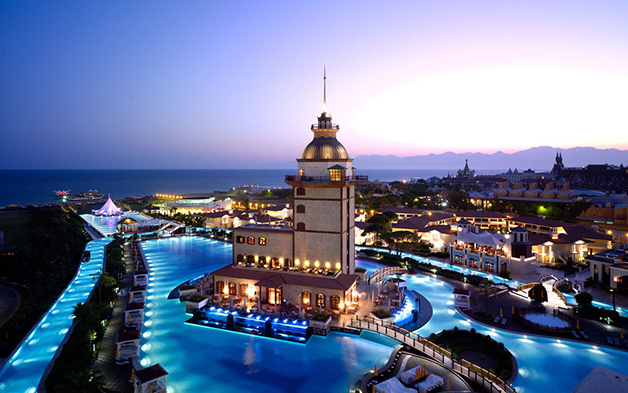 16. Mardan Palace, Turquia.